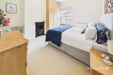 2 bedroom terraced house for sale, Wallace Street, Gotham