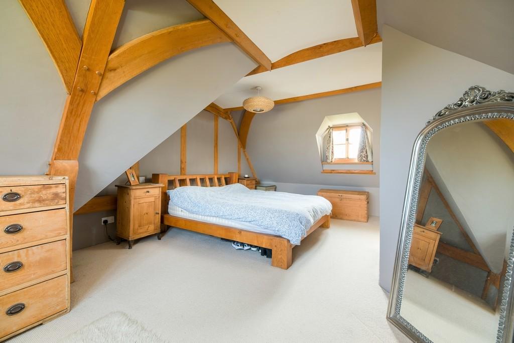 1440px 2 The Thatchers - 31