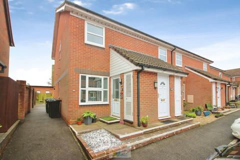 2 bedroom ground floor flat for sale, Floriston Gardens, New Milton