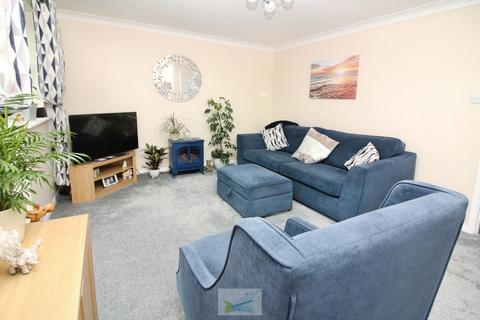 2 bedroom ground floor flat for sale, Floriston Gardens, New Milton