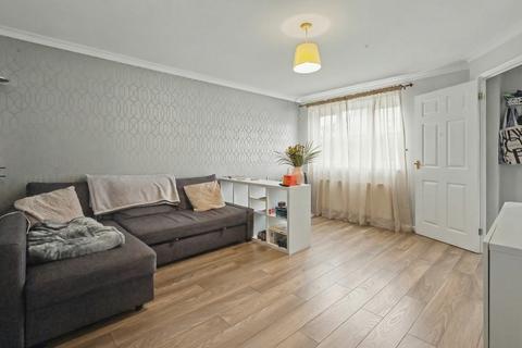3 bedroom semi-detached house for sale, Siskin Road, Bicester