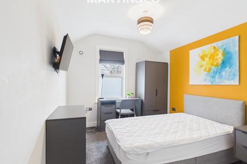 1 bedroom semi-detached house to rent, Shaftesbury Road, Tilehurst