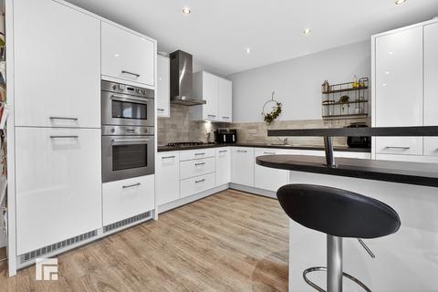 undefined, Heol Roald Dahl, Radyr, Cardiff
