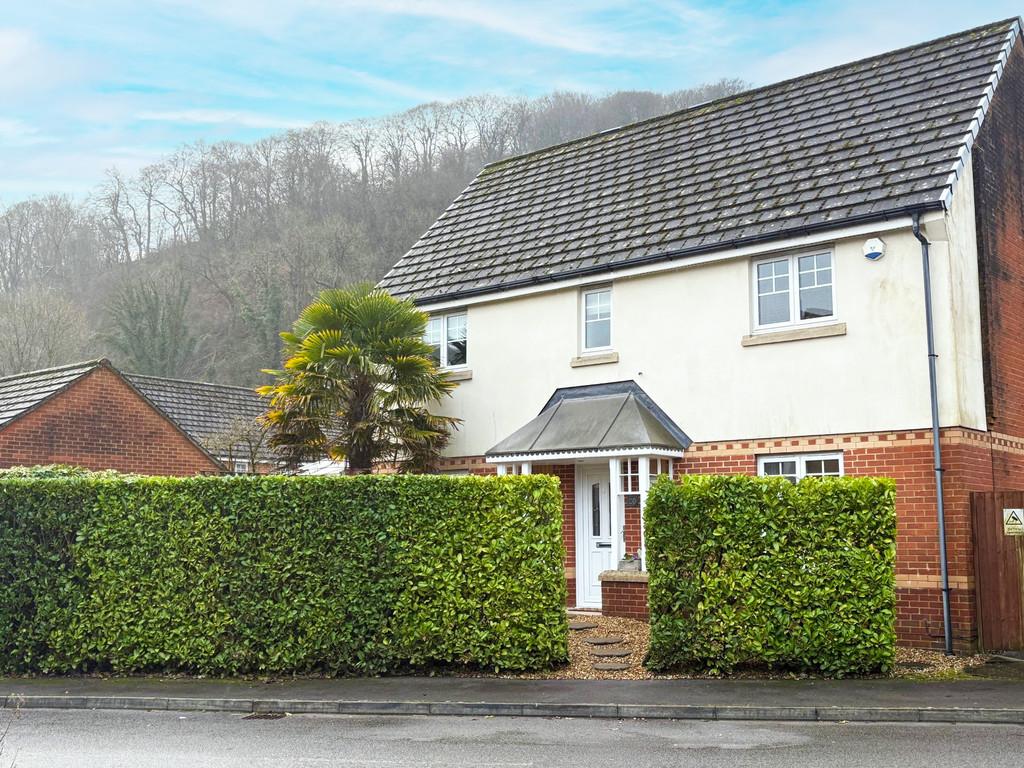 20 Ffordd Yr Afon front shot
