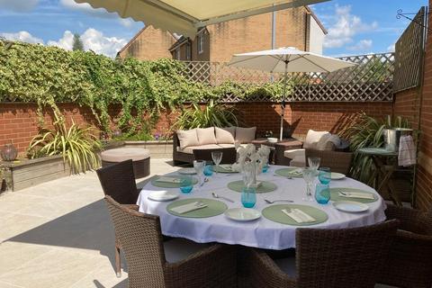 4 bedroom detached house for sale, Ffordd Yr Afon, Gwaelod-y-garth, Cardiff