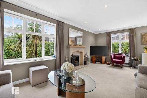 4 bedroom detached house for sale, Ffordd Yr Afon, Gwaelod-y-garth, Cardiff