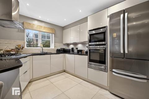 4 bedroom detached house for sale, Ffordd Yr Afon, Gwaelod-y-garth, Cardiff