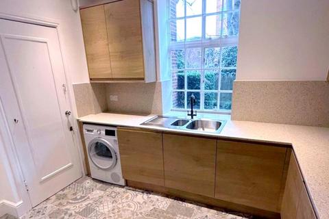 3 bedroom flat for sale, Ashley Court Frognal Lane Hampstead NW3