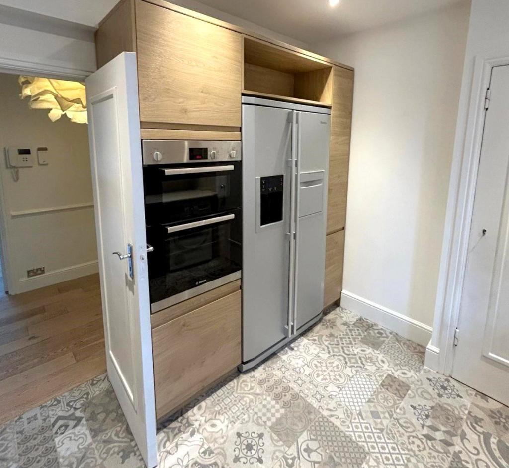 Ashley-court-frognal-lane-hampstead-nw3