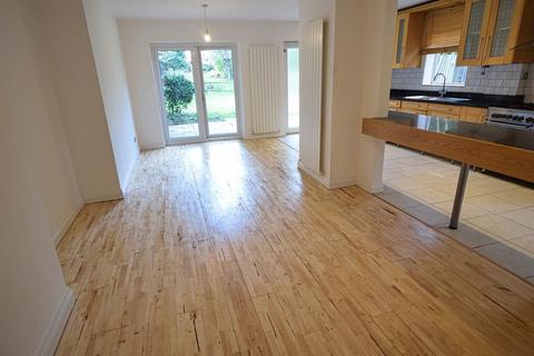 undefined, Lode Lane, Solihull B92