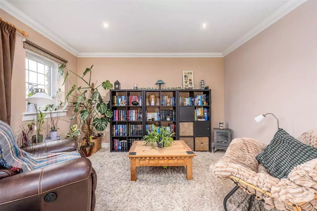 4 bedroom house for sale - Photo 17