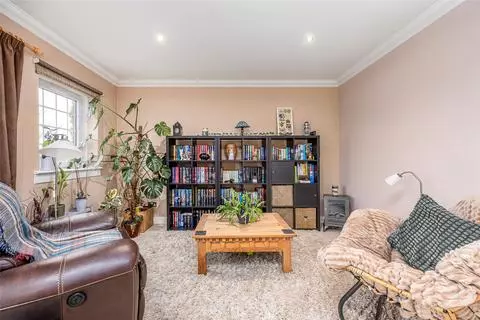 4 bedroom house for sale - Photo 16