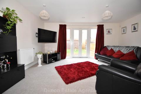 2 bedroom end of terrace house for sale, Fawn Close, Rowner