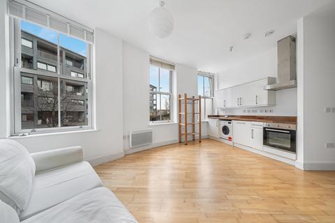 2 bedroom apartment to rent, Northwold Road, London