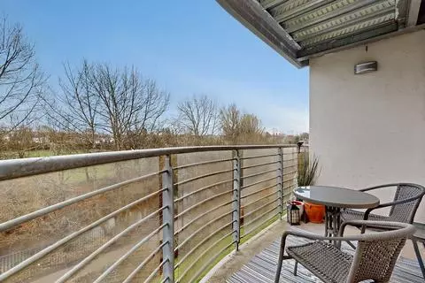 2 bedroom flat for sale - Photo 16