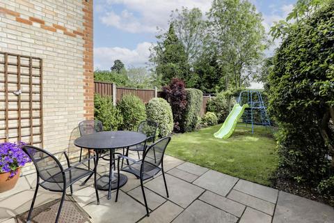 2 bedroom semi-detached house for sale, Lindsey Road, Bishop's Stortford CM23