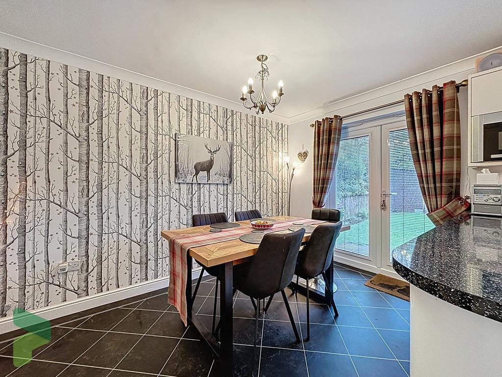Dining area in kitchen