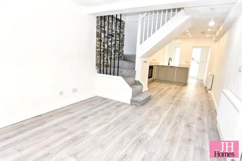 4 bedroom end of terrace house for sale, Oubas Hill, Ulverston, Cumbria