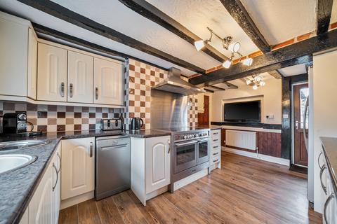 6 bedroom detached house for sale, Moira Road, Overseal, Swadlincote