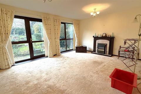 3 bedroom semi-detached house for sale, Oak Farm Road, Birmingham B30