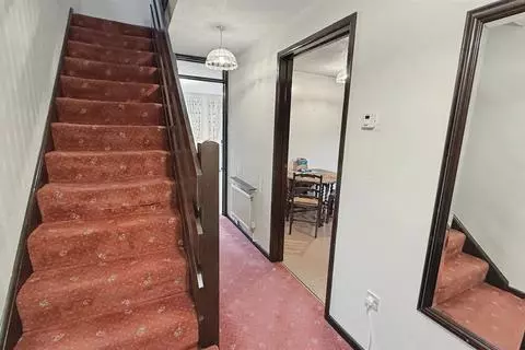 3 bedroom semi-detached house for sale - Photo 19