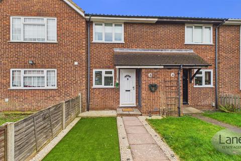 2 bedroom terraced house for sale, Bushbarns, Cheshunt