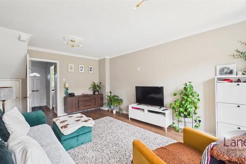 2 bedroom terraced house for sale, Bushbarns, Cheshunt