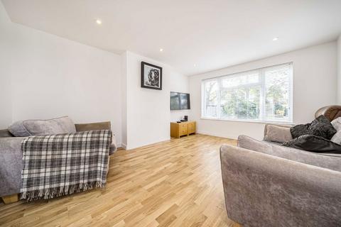 4 bedroom semi-detached house to rent, Sunna Gardens, Sunbury-On-Thames TW16