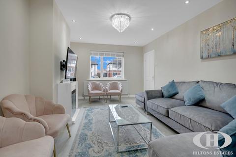 3 bedroom terraced house for sale, North Road, West Drayton
