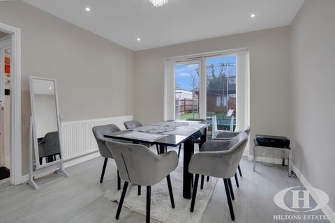 3 bedroom terraced house for sale, North Road, West Drayton