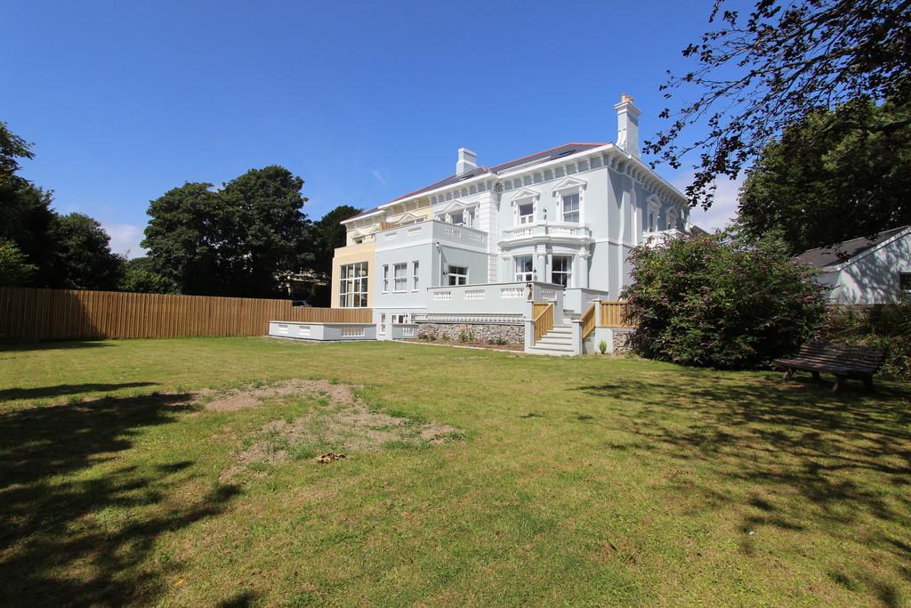 Wingfield Court - FRONT (1)