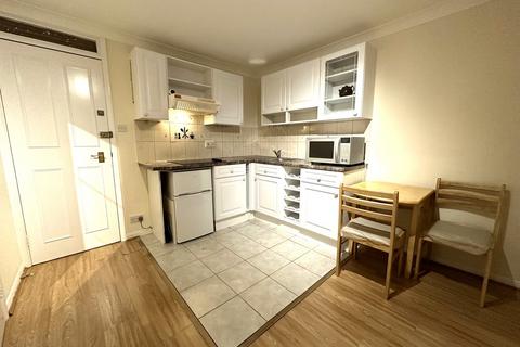 undefined, Rowan Close, South Ealing, London