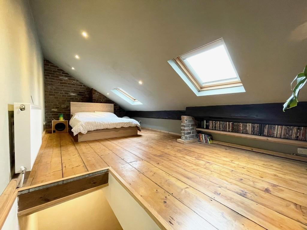 Loftroom1