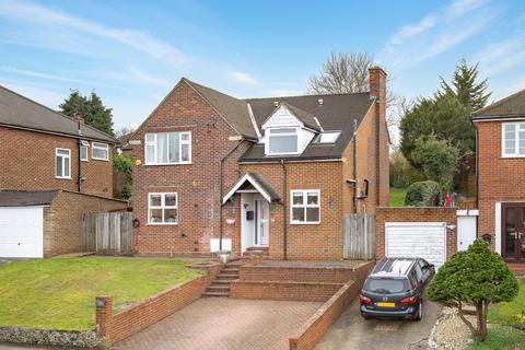 Ingleboro Drive, Purley CR8