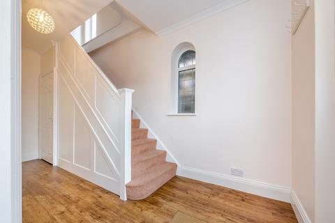 undefined, Alexander Road, Coulsdon CR5