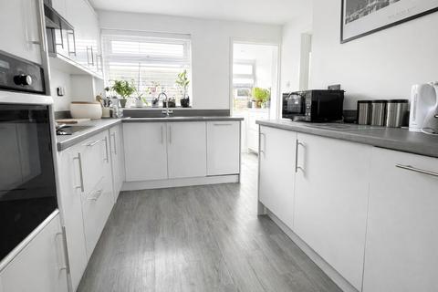 2 bedroom terraced house for sale, Elm Close, Tiptree