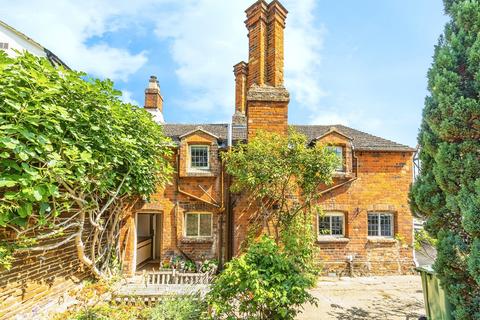 5 bedroom semi-detached house for sale, High Street, Silsoe, Bedford