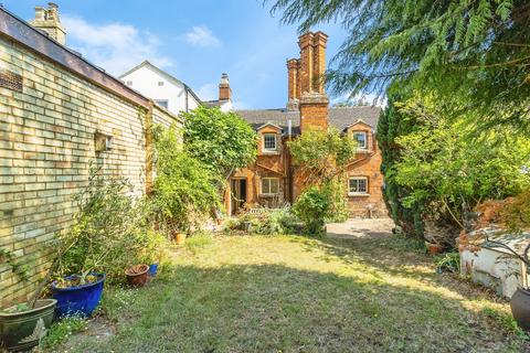 5 bedroom semi-detached house for sale, High Street, Silsoe, Bedford