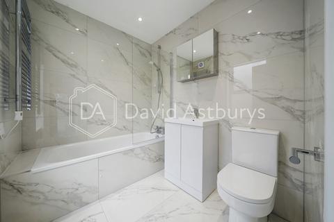 4 bedroom detached house to rent, Park Drive, Grange Park , London