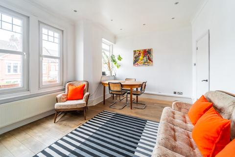 3 bedroom flat for sale, Oakley Gardens, Crouch End N8