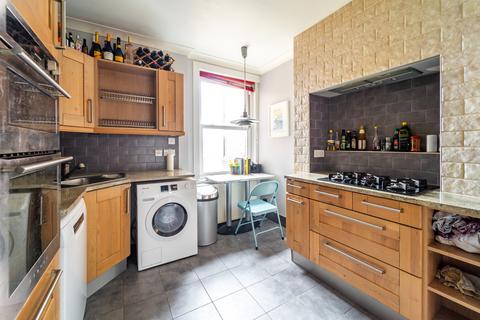 3 bedroom flat for sale, Oakley Gardens, Crouch End N8