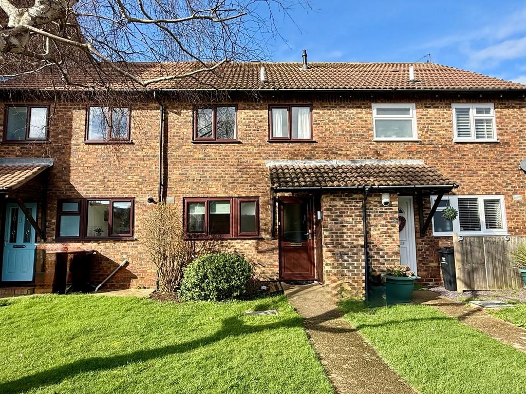 6 Dinsdale Gardens Front
