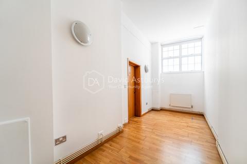 1 bedroom flat to rent, Kingsland Road, Dalston, London