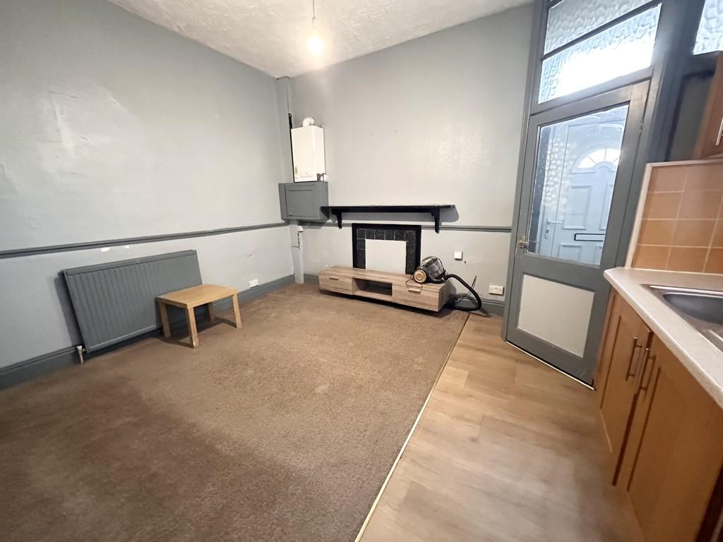 Lounge/Kitchen