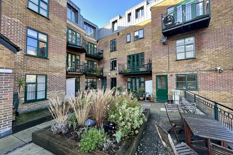 2 bedroom apartment for sale, Wharf Place, London