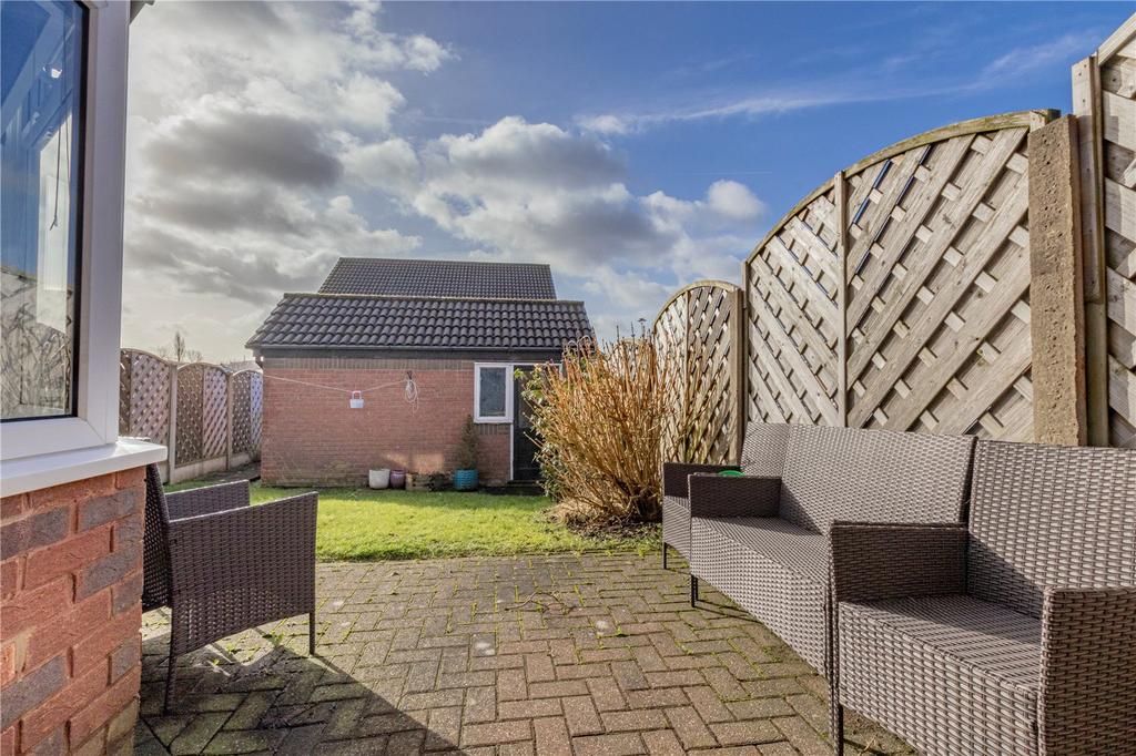 Rear Garden & Garage