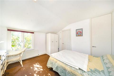 4 bedroom house for sale, Culmstock Road, London SW11