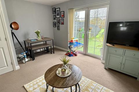 2 bedroom semi-detached house for sale, Clos Y Gwendraeth, Gorslas, Llanelli