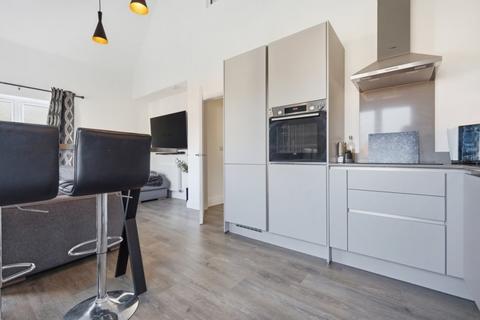 3 bedroom flat to rent, Rolfe Road, Chelmsford Garden CM1