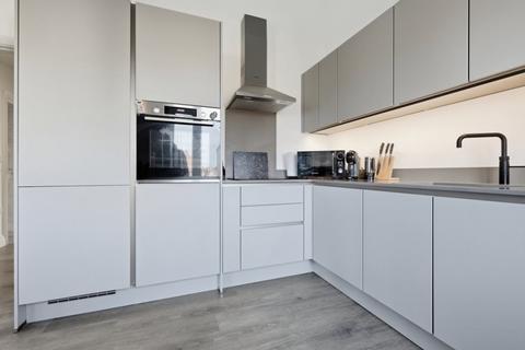 3 bedroom flat to rent, Rolfe Road, Chelmsford Garden CM1